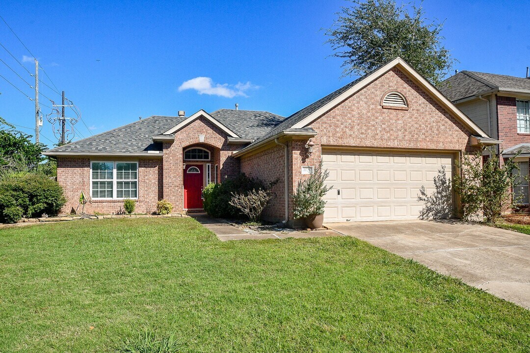 3626 Stratford Town Ln in Sugar Land, TX - Building Photo