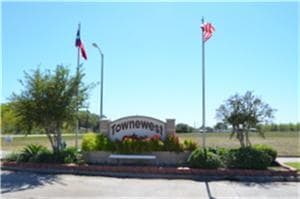 14014 Bay Gardens Dr in Sugar Land, TX - Building Photo - Building Photo