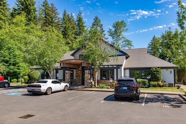 Renwood Apartment Homes in Bonney Lake, WA - Foto de edificio - Building Photo
