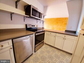 4301 Massachusetts Ave NW in Washington, DC - Building Photo - Building Photo