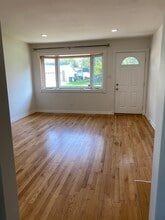 10 E Schubert Ave in Glendale Heights, IL - Building Photo - Building Photo