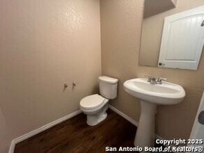 7207 Cozy Run in San Antonio, TX - Building Photo - Building Photo