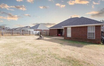 521 Breckinridge Ln in Prattville, AL - Building Photo - Building Photo