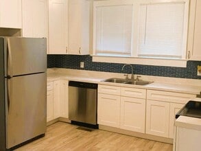 689 Grenada Terrace in Macon, GA - Building Photo - Building Photo