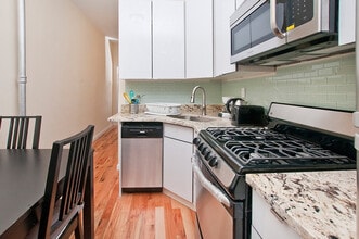 2370 1st Ave in New York, NY - Building Photo - Building Photo
