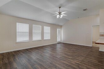 1112 Emerson Dr in Burleson, TX - Building Photo - Building Photo