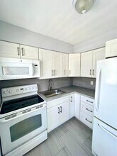 601 S 19th Ave in Hollywood, FL - Building Photo - Building Photo