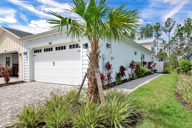 245 Pop Top Ln in Daytona Beach, FL - Building Photo - Building Photo
