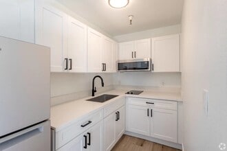 The Laurel at Mountain View (55+) in Mountain View, CA - Building Photo - Building Photo