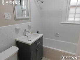1572 Massachusetts Ave in Cambridge, MA - Building Photo