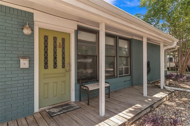 1302 Ludlow Terrace in Austin, TX - Building Photo - Building Photo