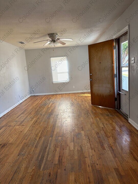 213 Ruth St in Clovis, NM - Foto de edificio