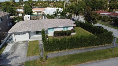 1403 Adams St in Hollywood, FL - Building Photo - Building Photo