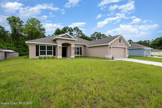 531 Hobart Ave NW in Palm Bay, FL - Building Photo - Building Photo