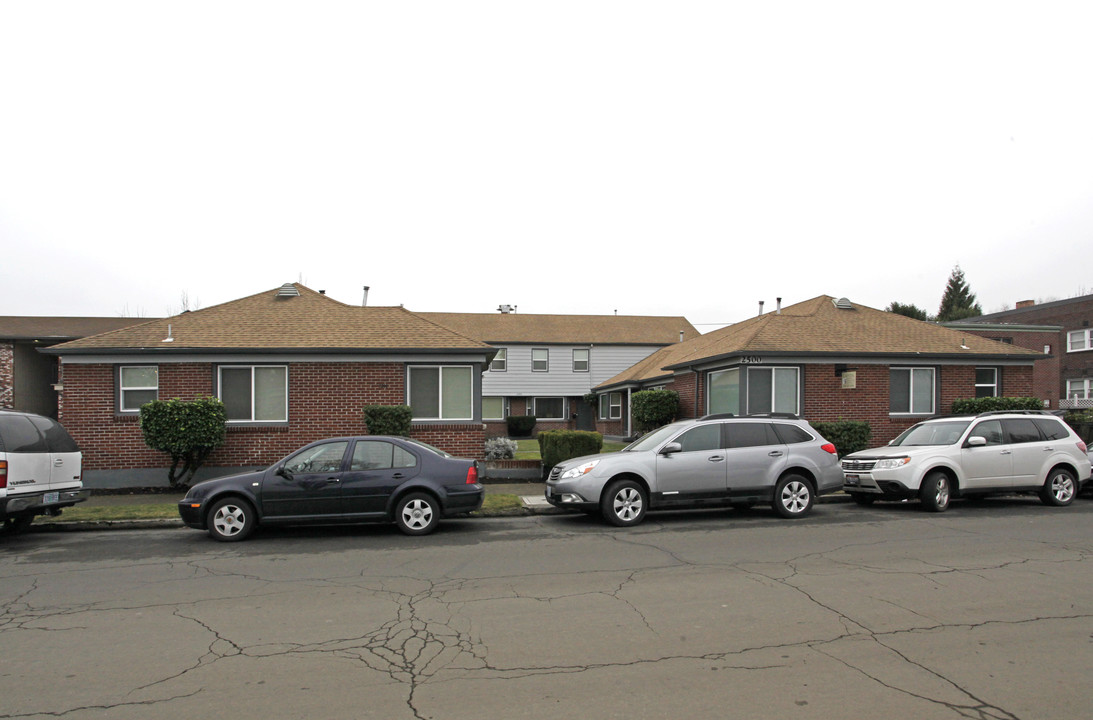 Jeanette Court in Portland, OR - Foto de edificio