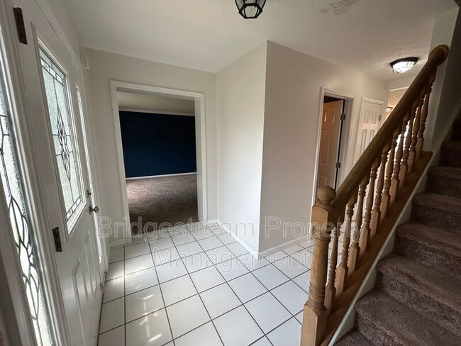 4448 Forest Ridge Blvd in Dayton, OH - Building Photo - Building Photo