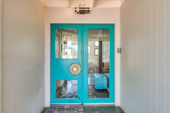 property at 3920 N Cactus Blvd