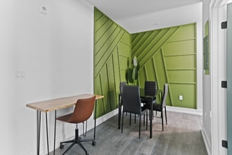 935 S Howard Ave in Tampa, FL - Foto de edificio - Building Photo