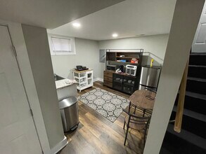 1521 S Randolph St, Unit Private Basement Unit in Indianapolis, IN - Foto de edificio - Building Photo