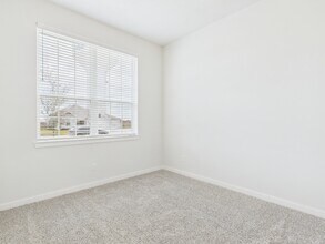 1902 Viva Rd in Bryan, TX - Building Photo - Building Photo