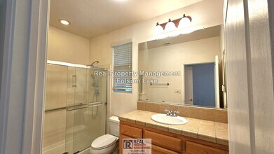 7350 Grassy Creek Way in El Dorado Hills, CA - Building Photo - Building Photo