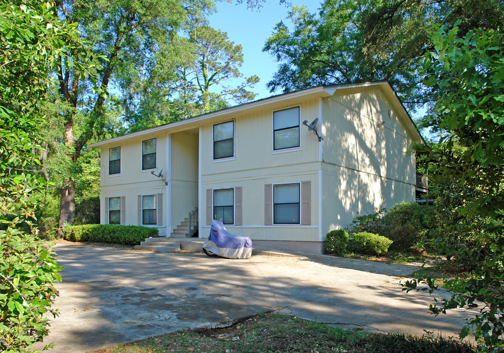 106 Dixie Dr in Tallahassee, FL - Foto de edificio