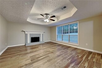 1570 Rose Pointe Dr in Loganville, GA - Building Photo - Building Photo