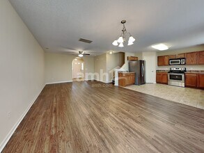 1308 Silver Dr in Mebane, NC - Foto de edificio - Building Photo