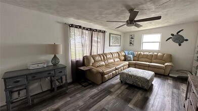 526 Alta Vista in Englewood, FL - Building Photo - Building Photo