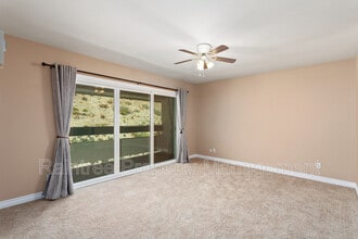 2302 Altisma Way in Carlsbad, CA - Building Photo - Building Photo