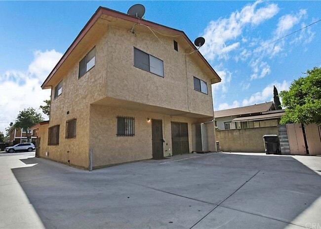 137 S 5th St, Unit A in Montebello, CA - Building Photo - Building Photo