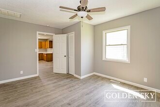 1700 N Manring Ave in Muncie, IN - Building Photo - Building Photo