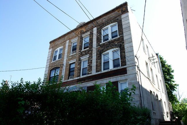 3347-3349 Prince St in Flushing, NY - Foto de edificio - Building Photo