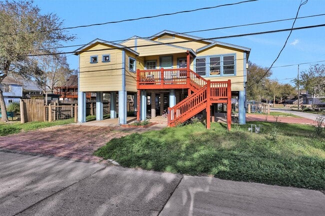 property at 631 Clear Lake Rd