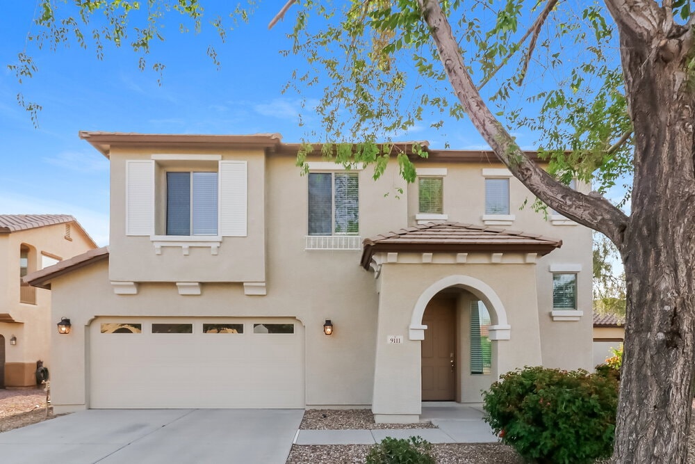 9111 S 258th Ln in Buckeye, AZ - Foto de edificio