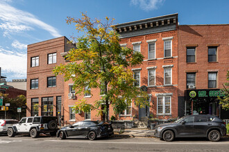 49 Franklin St in Brooklyn, NY - Foto de edificio - Building Photo