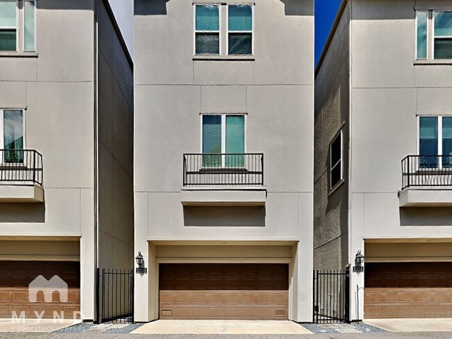 property at 1313 W 24th St