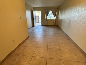 5950 E Norland St, Unit 102 in Mesa, AZ - Foto de edificio - Building Photo