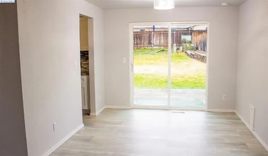 1109 W 14th Ave in Kennewick, WA - Building Photo - Building Photo