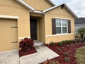 3227 Bayou Bay Dr in Lakeland, FL - Building Photo - Building Photo