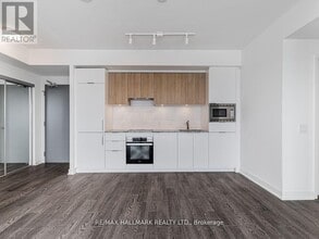 20 O'Neill Rd in Toronto, ON - Building Photo - Building Photo