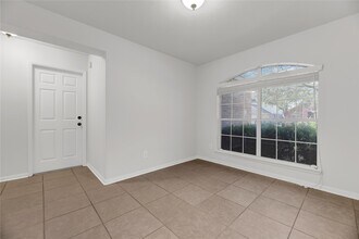 1906 Rock Ridge Dr in Houston, TX - Building Photo - Building Photo