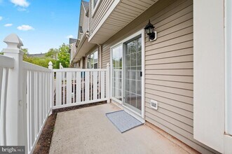 1408 Black Walnut Dr in Phoenixville, PA - Building Photo - Building Photo