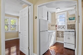90 W 43rd St in Bayonne, NJ - Building Photo - Building Photo