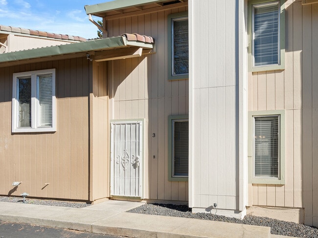 property at 3105 Garden Cir