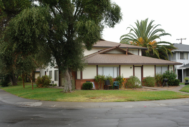 790 Carro Dr in Sacramento, CA - Foto de edificio - Building Photo