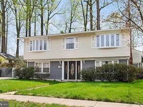 512 Carr Ave in Rockville, MD - Building Photo - Building Photo
