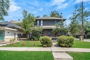 518 Hawthorne St in Houston, TX - Building Photo