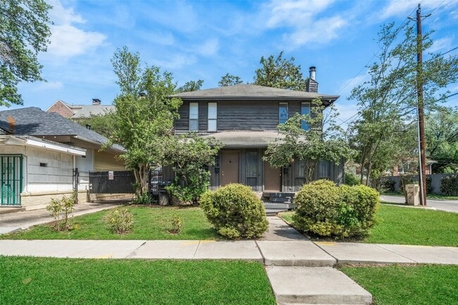 property at 518 Hawthorne St