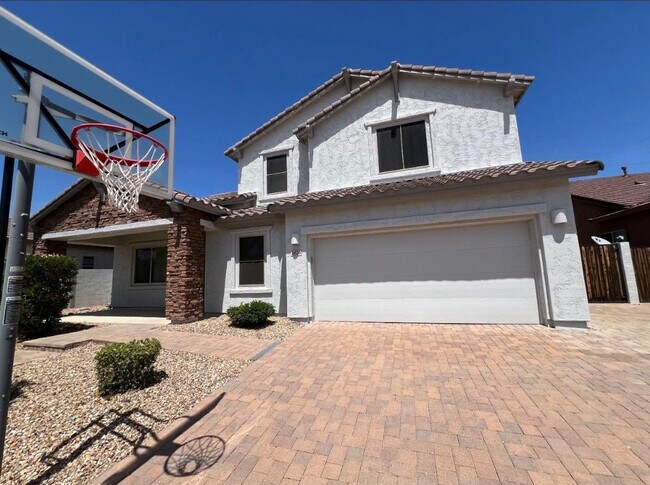 5826 W Plum Rd in Phoenix, AZ - Building Photo - Building Photo